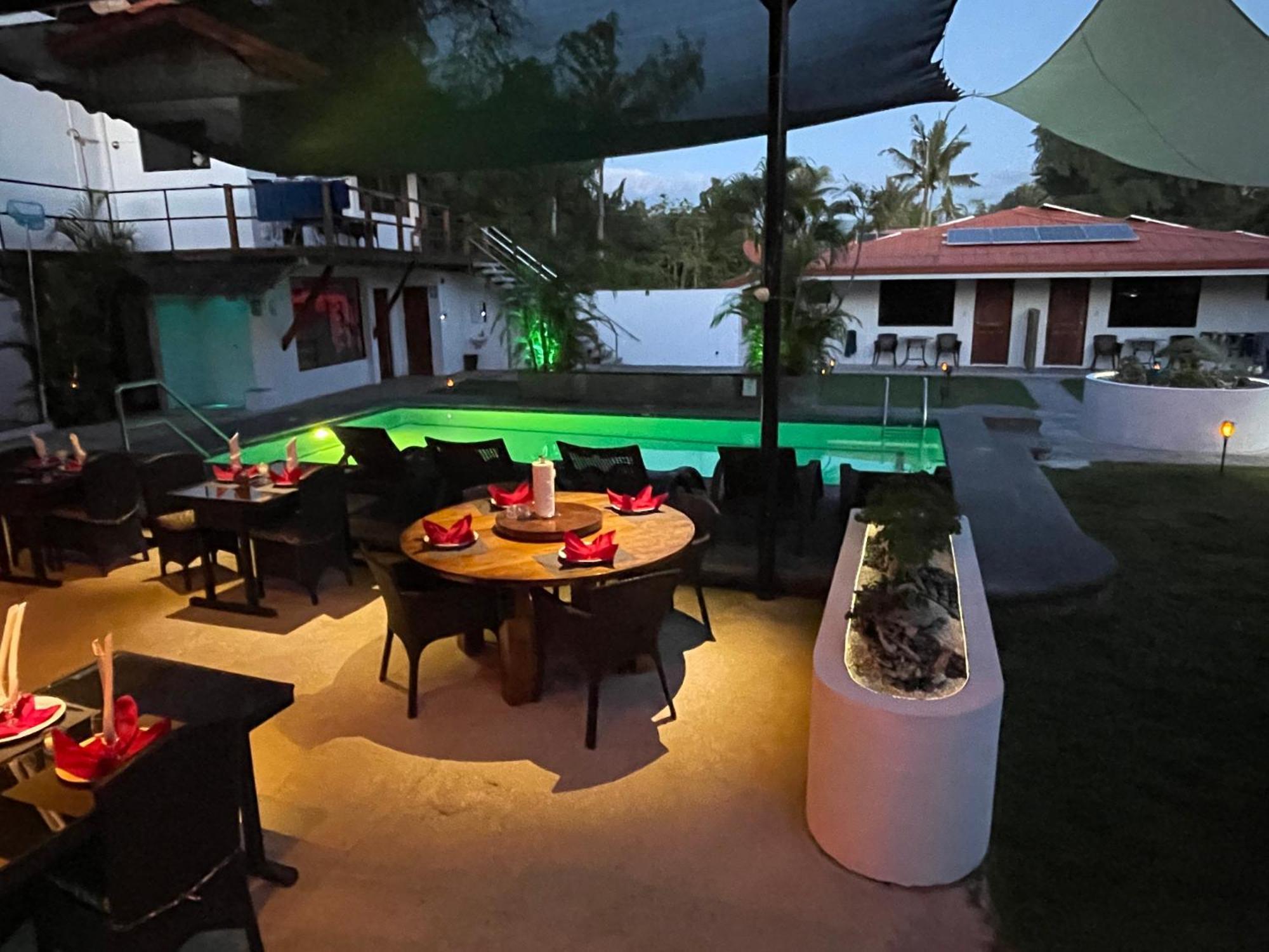 Parrot Resort Moalboal Exterior foto