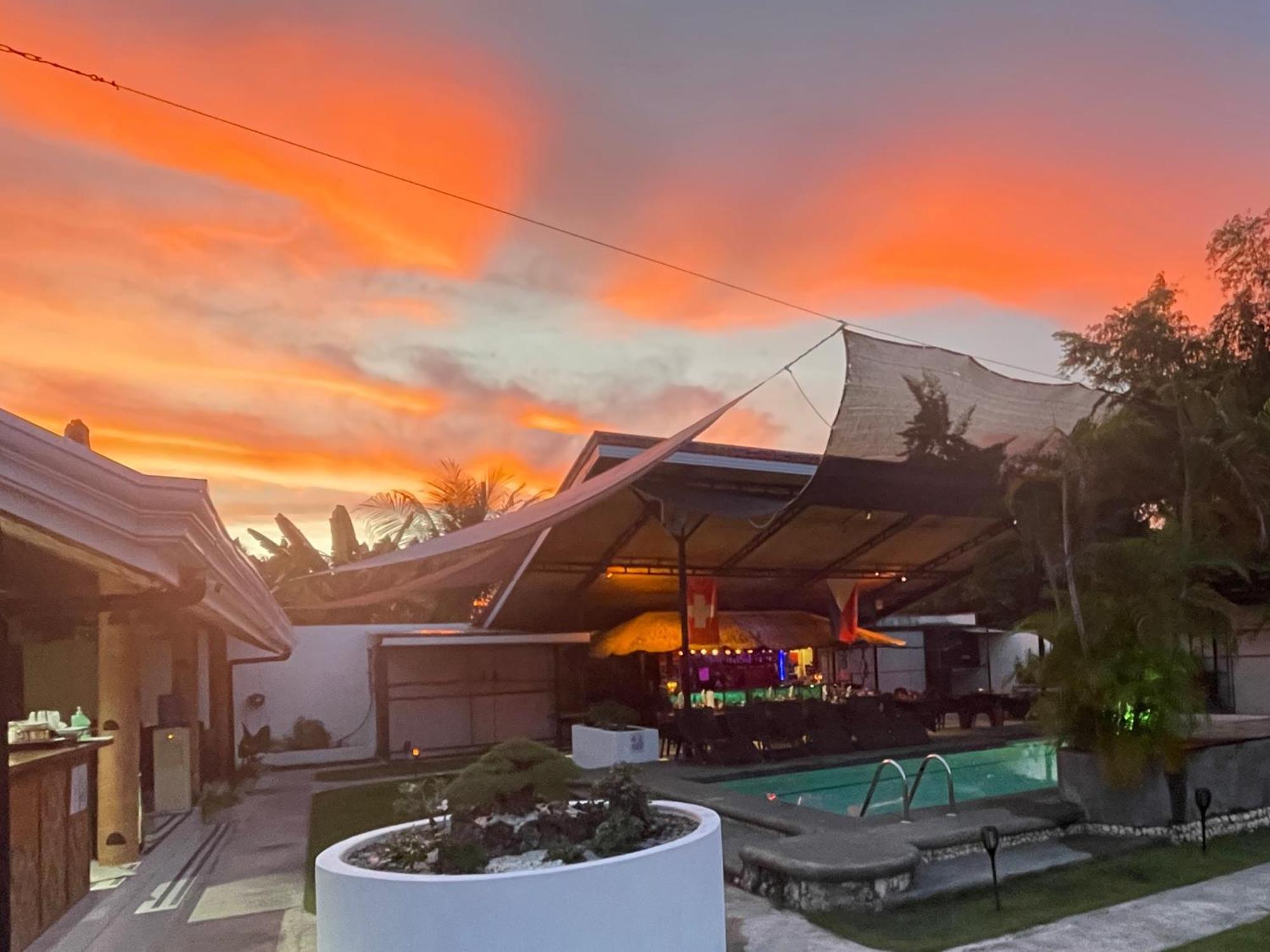 Parrot Resort Moalboal Exterior foto
